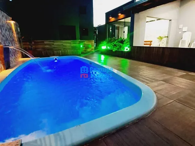 Casa 2 quartos e 3 banheiros, à venda, no bairro Residencial Fazenda Planalto em Guaxupé