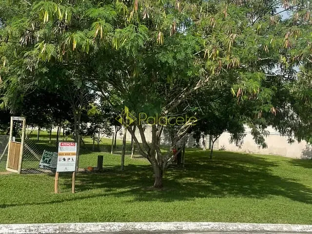Casa com 405m² 3 quartos e 3 banheiros, à venda, no bairro Condomínio Real Ville em Pindamonhangaba