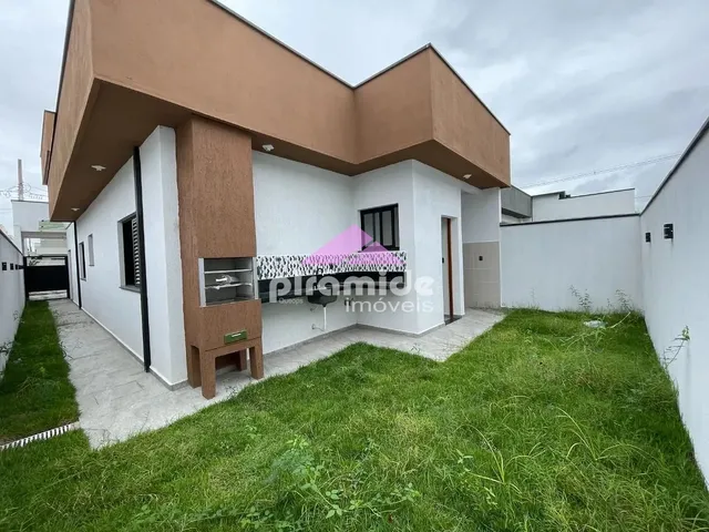 Casa com 212m² 3 quartos e 3 banheiros, à venda, no bairro Jardim Jacinto em Jacareí