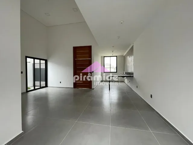 Casa com 212m² 3 quartos e 3 banheiros, à venda, no bairro Jardim Jacinto em Jacareí