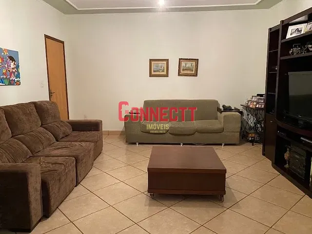 Casa com 198m² 3 quartos e 2 banheiros, à venda, no bairro Alto do Ipiranga em Ribeirão Preto