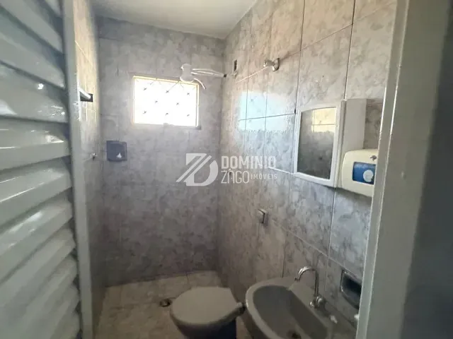 Casa 2 quartos e 1 banheiro, à venda, no bairro Parque das Américas em Uberaba