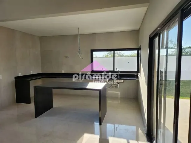 Casa com 536m² 4 quartos e 4 banheiros, à venda, no bairro Vila Paraíso em Caçapava