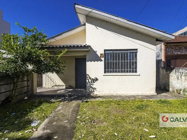 Casa 3 quartos e 1 banheiro, para alugar, no bairro Bacacheri em Curitiba