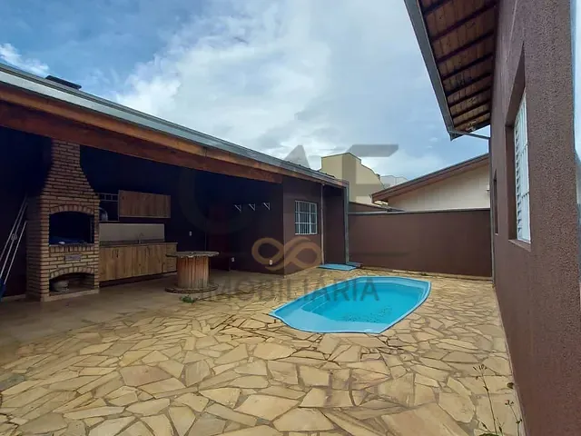 Casa 3 quartos e 4 banheiros, à venda, no bairro Jorge Zambom em Jaguariúna