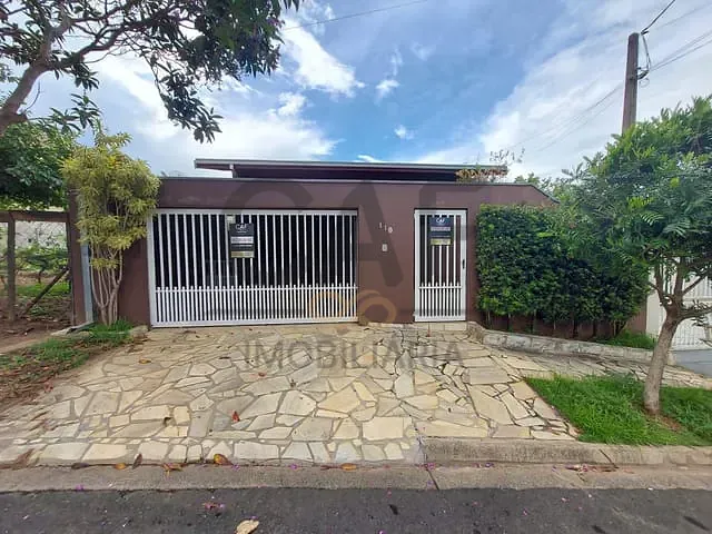 Casa 3 quartos e 4 banheiros, à venda, no bairro Jorge Zambom em Jaguariúna