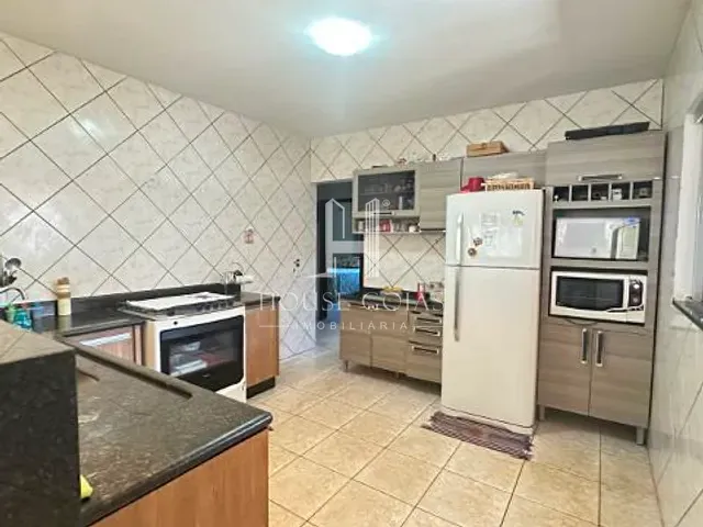 Casa 3 quartos e 3 banheiros, à venda, no bairro Setor Estrela Dalva em Goiânia