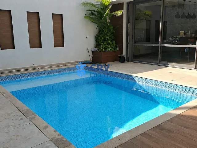 Casa com 286m² 3 quartos e 2 banheiros, para alugar, no bairro Guanabara em Londrina
