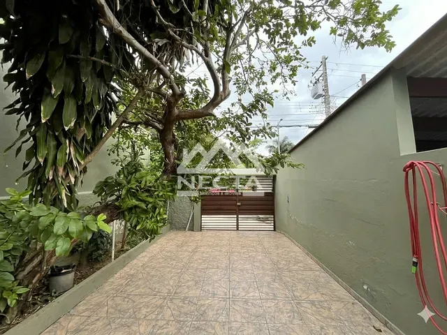 Casa com 300m² 5 quartos e 3 banheiros, à venda, no bairro Loteamento Jardim Aruan em Caraguatatuba