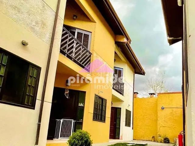 Casa com 78m² 2 quartos e 2 banheiros, à venda, no bairro Maranduba em Ubatuba
