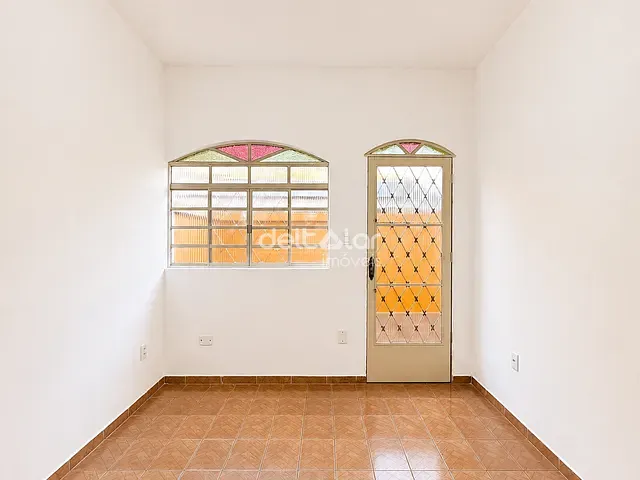 Casa com 70m² 2 quartos e 2 banheiros, para alugar, no bairro Piratininga (Venda Nova) em Belo Horizonte