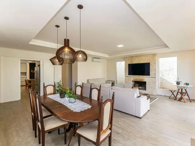 Casa com 533m² 3 quartos e 1 banheiro, à venda, no bairro Campina do Siqueira em Curitiba