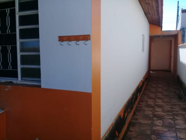 Casa com 250m² 2 quartos e 1 banheiro, à venda, no bairro Santa Luzia em Guaratinguetá