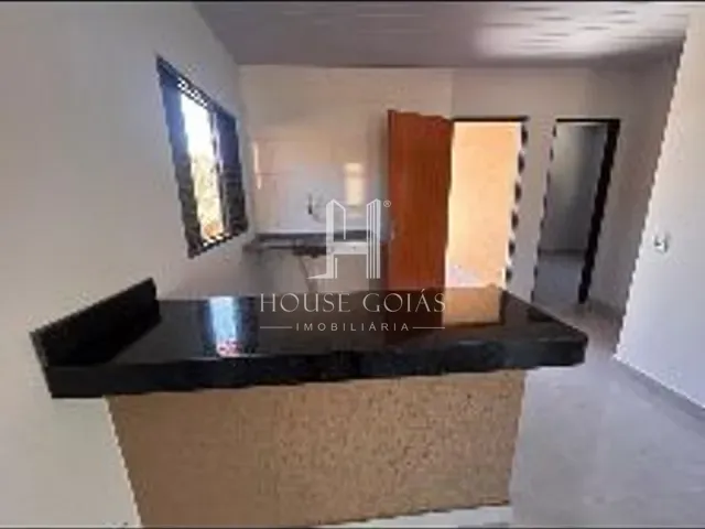 Casa com 225m² 2 quartos e 1 banheiro, à venda, no bairro Residencial Lago Azul II em Goianira