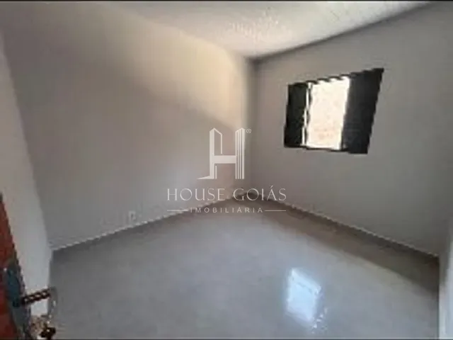 Casa com 225m² 2 quartos e 1 banheiro, à venda, no bairro Residencial Lago Azul II em Goianira