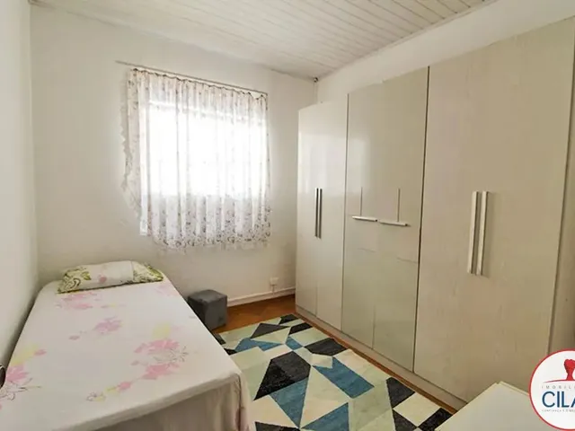 Casa 2 quartos e 1 banheiro, para alugar, no bairro Rebouças em Curitiba