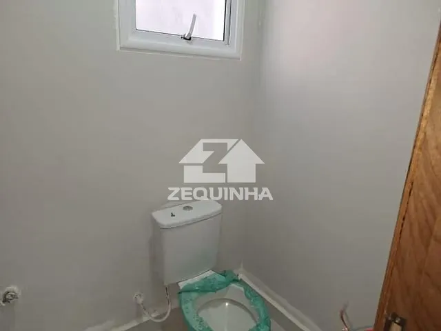 Casa com 125m² 3 quartos e 4 banheiros, à venda, no bairro Umuarama em Osasco