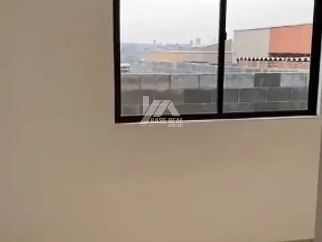 Casa 3 quartos e 1 banheiro, à venda, no bairro Cará-Cará em Ponta Grossa