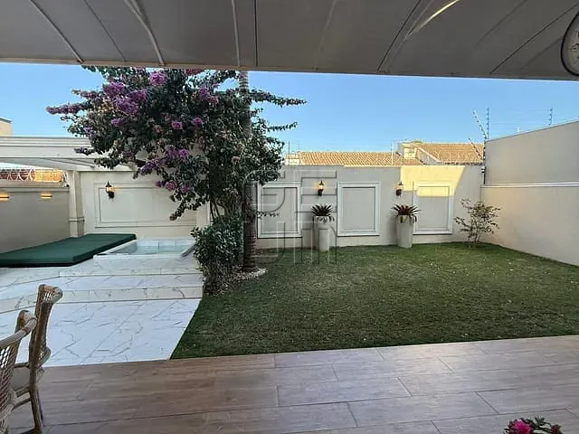 Casa com 252m² 3 quartos e 3 banheiros, à venda, no bairro Jardim Ecoville I em Cambé