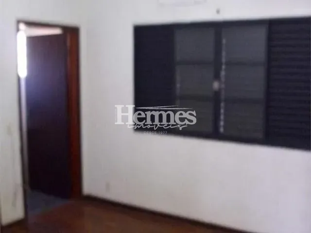 Casa com 699m² 3 quartos e 2 banheiros, para alugar, no bairro Jardim America em Paulínia