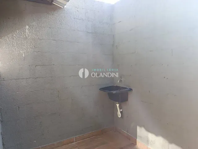 Casa 2 quartos e 2 banheiros, à venda, no bairro Jardim dos Ipês em Artur Nogueira