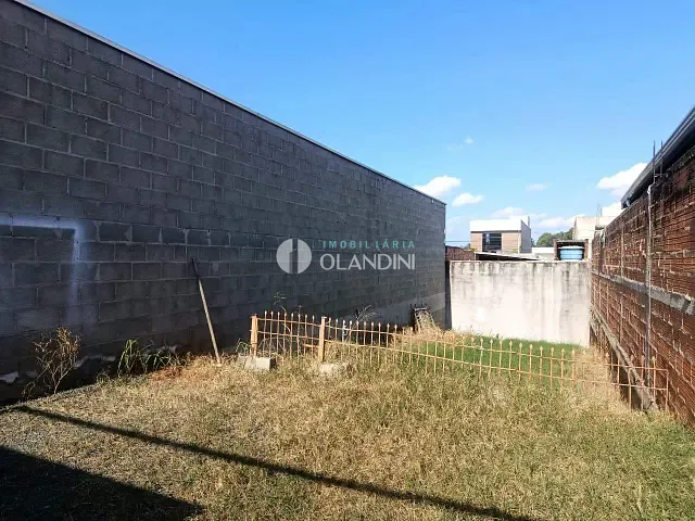 Casa 2 quartos e 2 banheiros, à venda, no bairro Jardim dos Ipês em Artur Nogueira