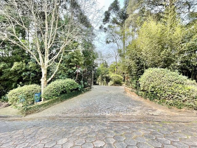 Casa com 6370m² 4 quartos e 4 banheiros, à venda, no bairro Moinho Velho em Embu das Artes