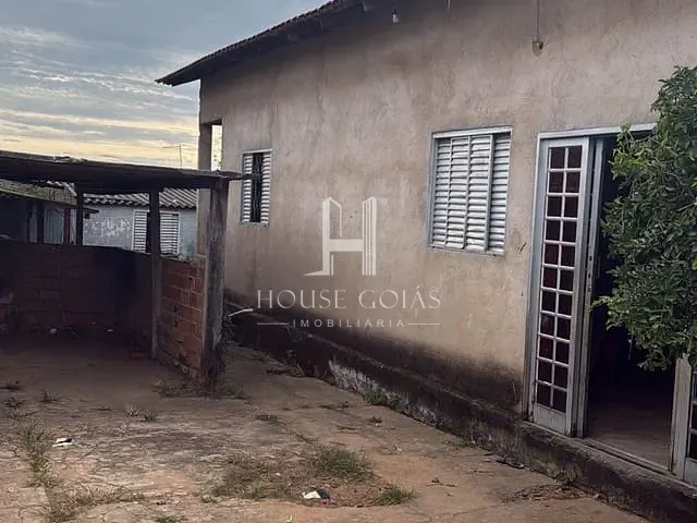 Casa com 360m² 2 quartos e 1 banheiro, à venda, no bairro Jardim Ipê em Aparecida de Goiânia