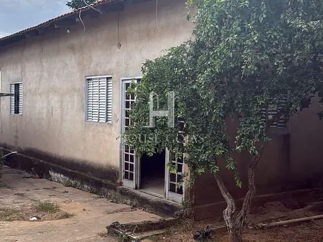 Casa com 360m² 2 quartos e 1 banheiro, à venda, no bairro Jardim Ipê em Aparecida de Goiânia