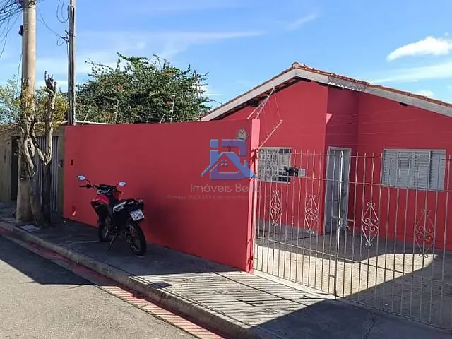 Casa com 300m² 2 quartos e 2 banheiros, à venda, no bairro Loteamento Aída Haddad Jafet em Itatiba