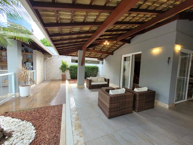 Casa com 419m² 4 quartos e 4 banheiros, à venda, no bairro Jaguaribe em Salvador