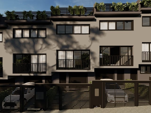 Casa 3 quartos e 2 banheiros, à venda, no bairro Nossa Senhora da Saúde em Caxias do Sul