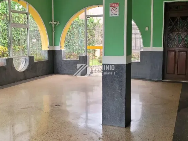 Casa à venda ou para alugar, no bairro Centro em Uberaba