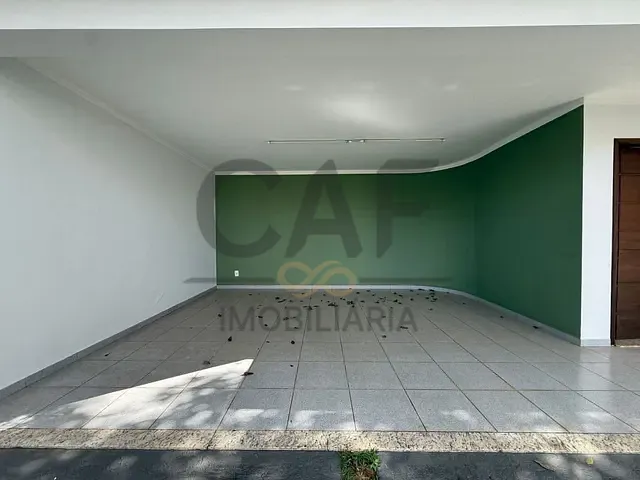 Casa 3 quartos e 4 banheiros, para alugar, no bairro Residencial Nova Holanda em Holambra