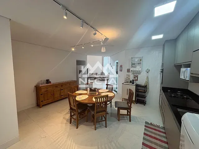 Casa com 384m² 4 quartos e 5 banheiros, à venda, no bairro Mar Verde II em Caraguatatuba