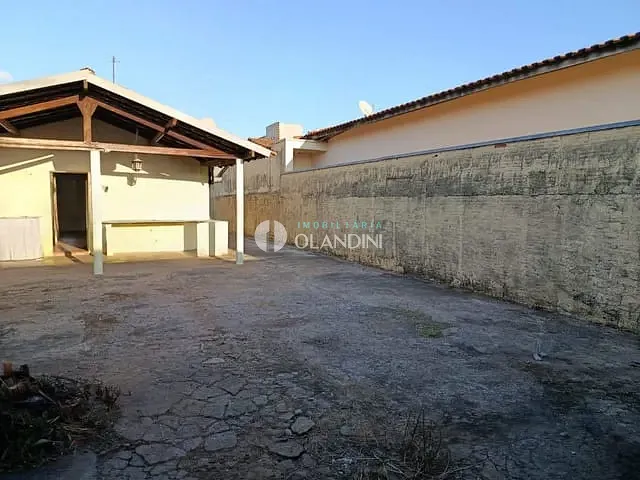 Casa 1 quarto e 1 banheiro, para alugar, no bairro Vila São Vicente em Artur Nogueira
