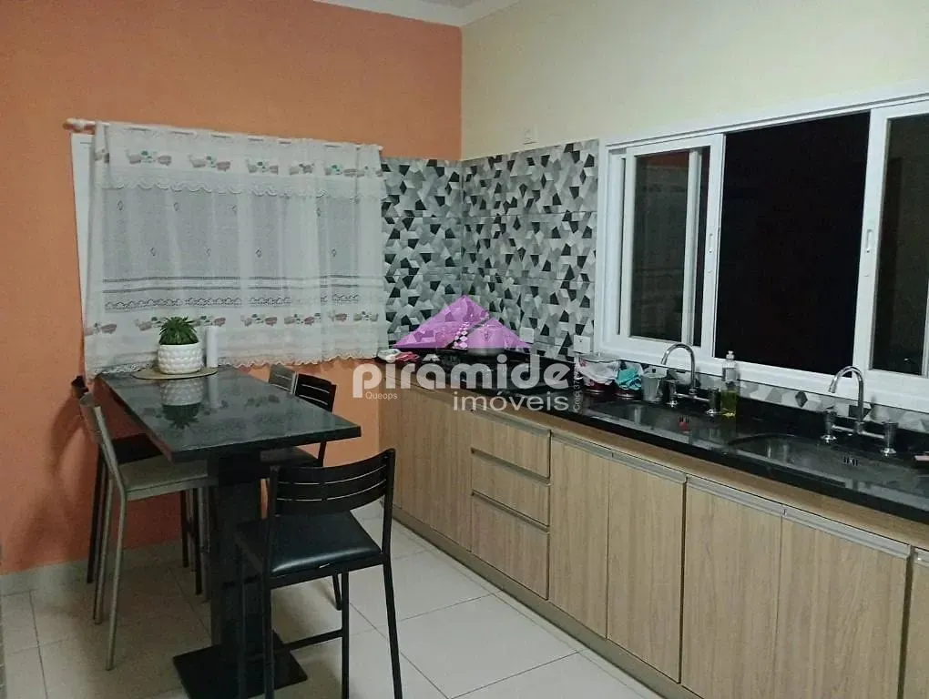 Casa, 4 quartos, 243 m² - Foto 8