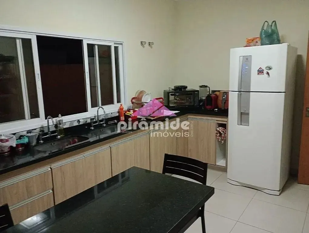 Casa, 4 quartos, 243 m² - Foto 10