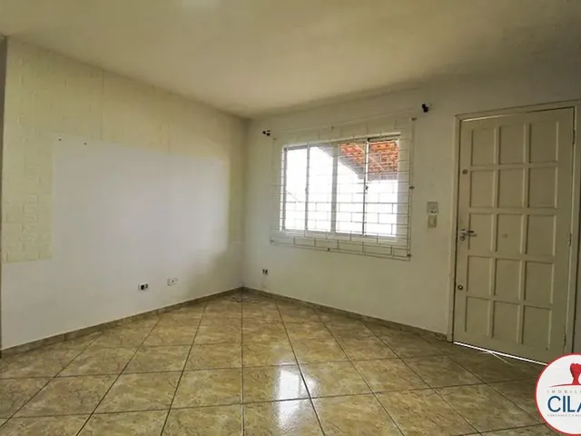 Casa 3 quartos e 1 banheiro, para alugar, no bairro Bairro Alto em Curitiba