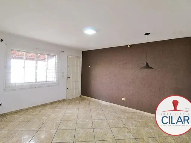 Casa 3 quartos e 1 banheiro, para alugar, no bairro Bairro Alto em Curitiba