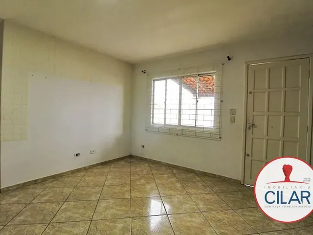 Casa 3 quartos e 1 banheiro, para alugar, no bairro Bairro Alto em Curitiba