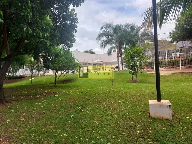 Casa com 200m² 3 quartos e 3 banheiros, para alugar, no bairro Higienópolis em São José do Rio Preto