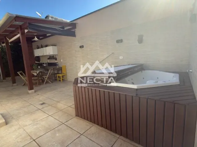 Casa com 360m² 3 quartos e 2 banheiros, à venda, no bairro Indaiá em Caraguatatuba
