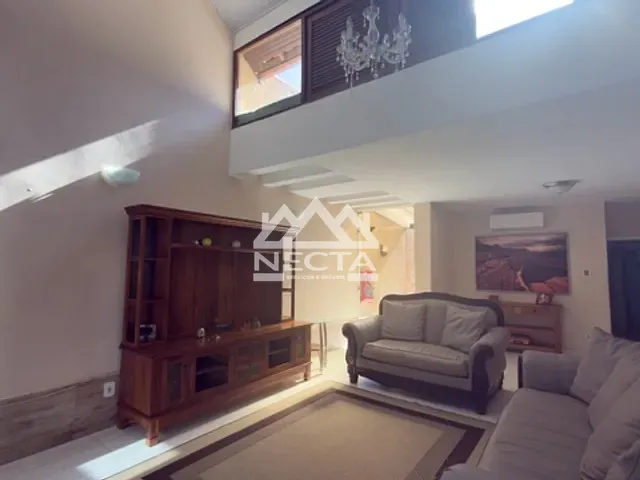 Casa com 360m² 3 quartos e 2 banheiros, à venda, no bairro Indaiá em Caraguatatuba