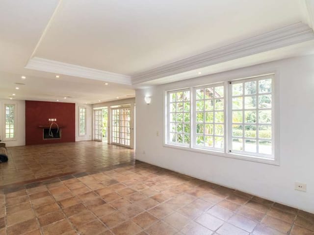 Casa com 2066m² 3 quartos e 4 banheiros, à venda, no bairro Parque Frondoso em Cotia