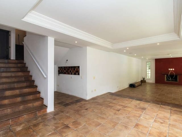 Casa com 2066m² 3 quartos e 4 banheiros, à venda, no bairro Parque Frondoso em Cotia