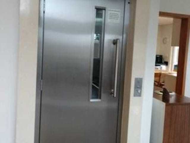 Casa com 400m² 4 quartos e 4 banheiros, à venda, no bairro Urbanova em São José dos Campos