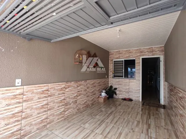 Casa 2 quartos e 2 banheiros, à venda, no bairro Boa Vista em Ponta Grossa
