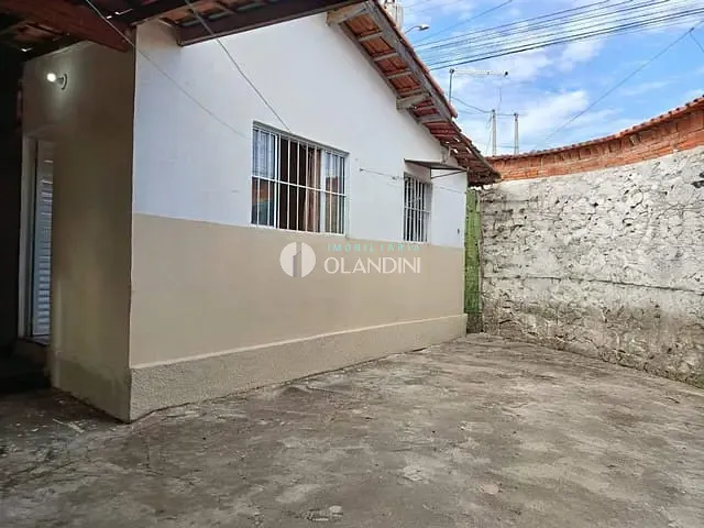 Casa com 192m² 4 quartos e 2 banheiros, à venda, no bairro Jardim Paraíso em Artur Nogueira