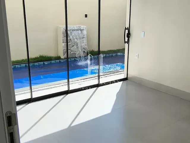 Casa com 329m² 3 quartos e 3 banheiros, à venda, no bairro Parqville Pinheiros em Aparecida de Goiânia